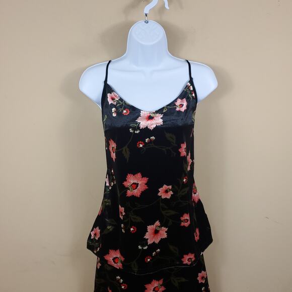 Vero Moda Floral Velvet Skirt and Tank Set Size L - Picture 2 of 11